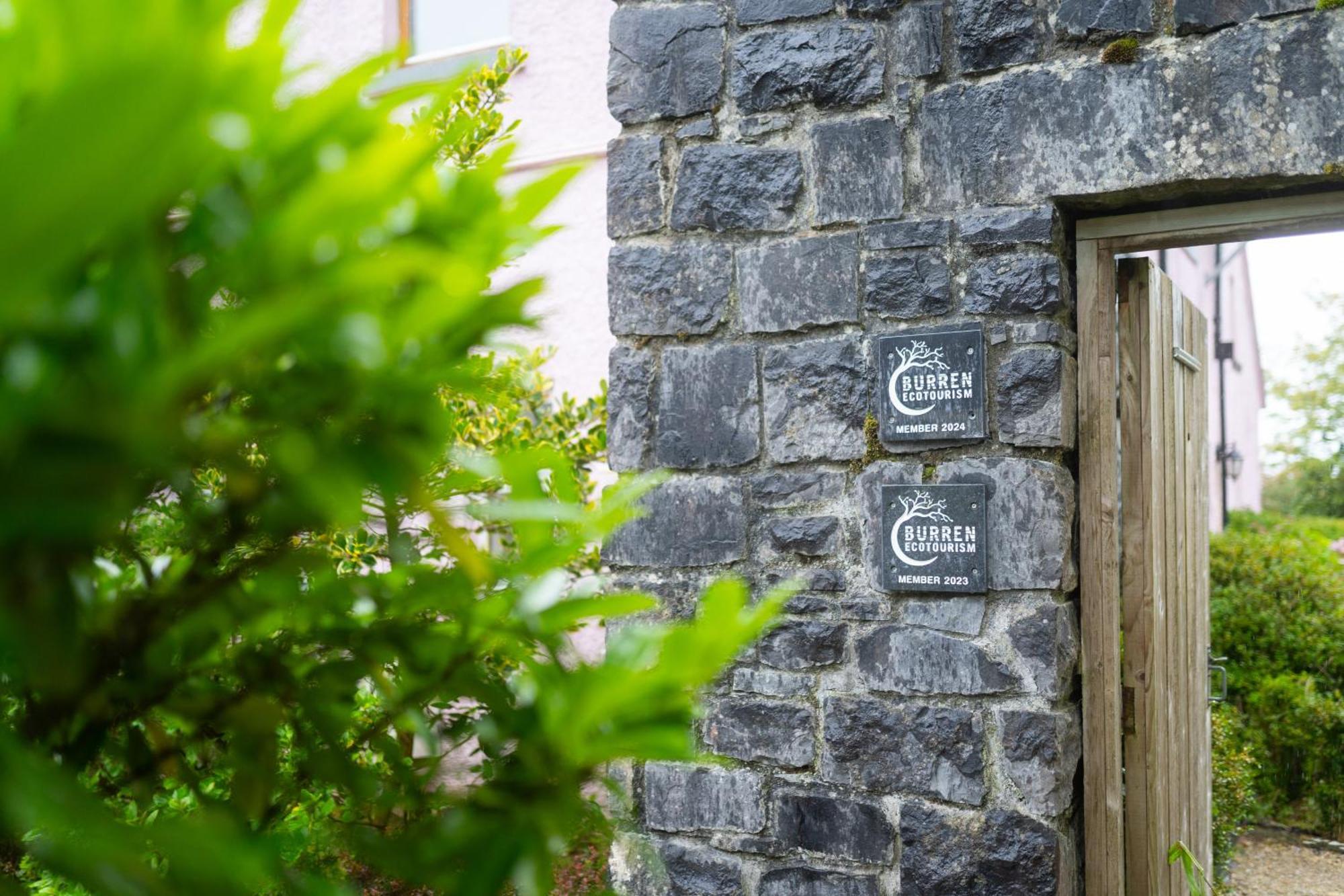 Burren Court Lodge Ballyvaughan Bagian luar foto