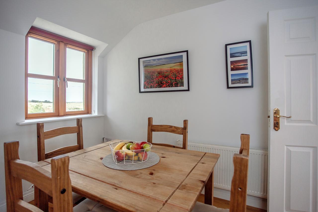 Burren Court Lodge Ballyvaughan Bagian luar foto